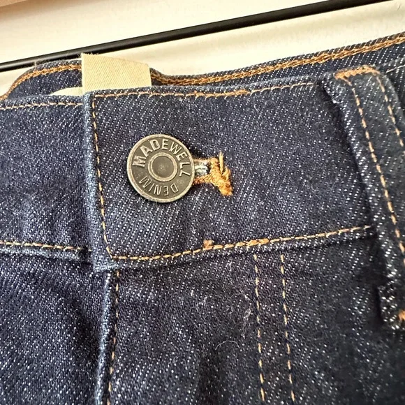 Madewell Darkwash 90’s Staright Leg Jean - Picture 3 of 10